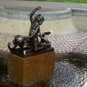 Meet your Posher, Charlotte